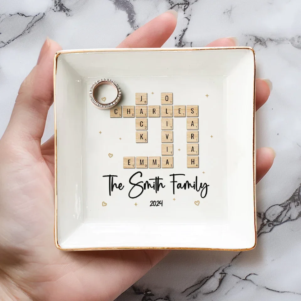 A Family That Sticks Together Shines Together - Family Personalized Custom Jewelry Dish - Gift For Family Members - Image 4