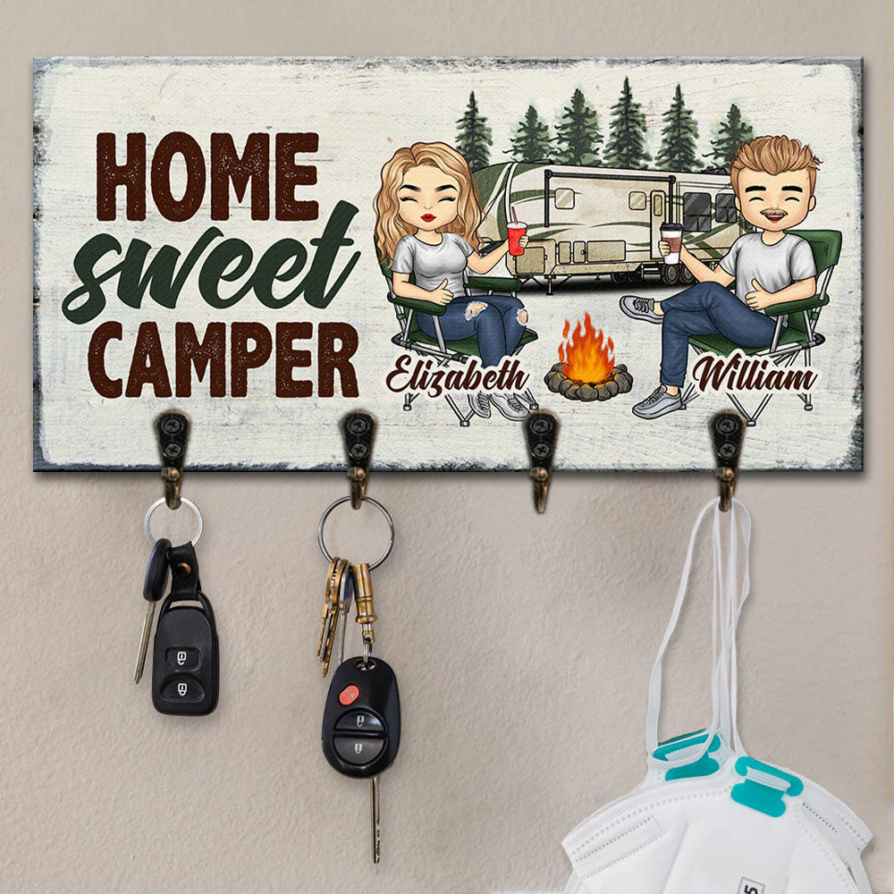 Camping Couple Making Memories One Campsite At A Time - Personalized Key Hanger, Key Holder - Gift For Camping Couples, Husband Wife - Image 3