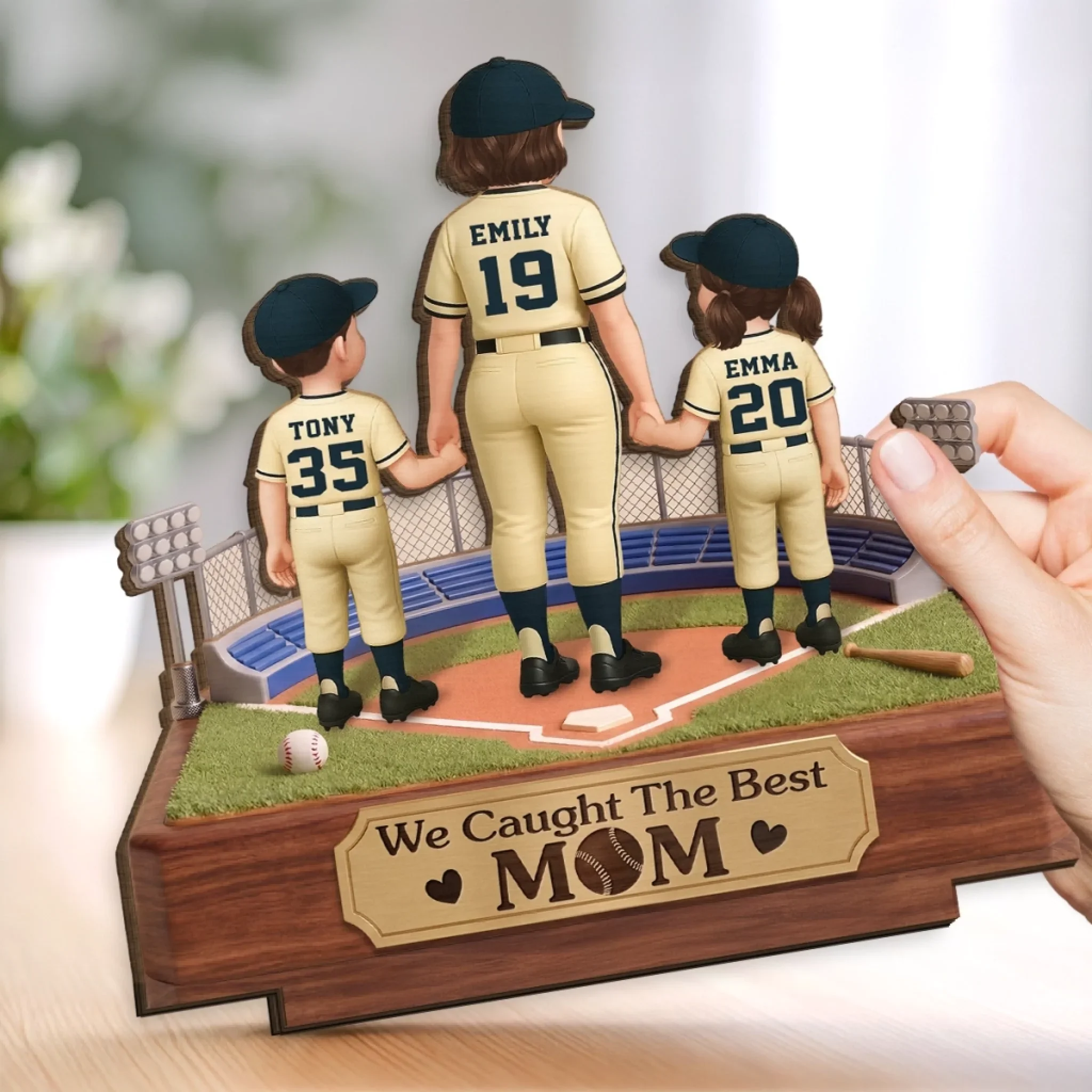 Custom 2-Layered Wooden Plaque - Personalized Mother's Day Birthday Gifts For Mom, Grandma - We Caught The Best Mom - Image 3