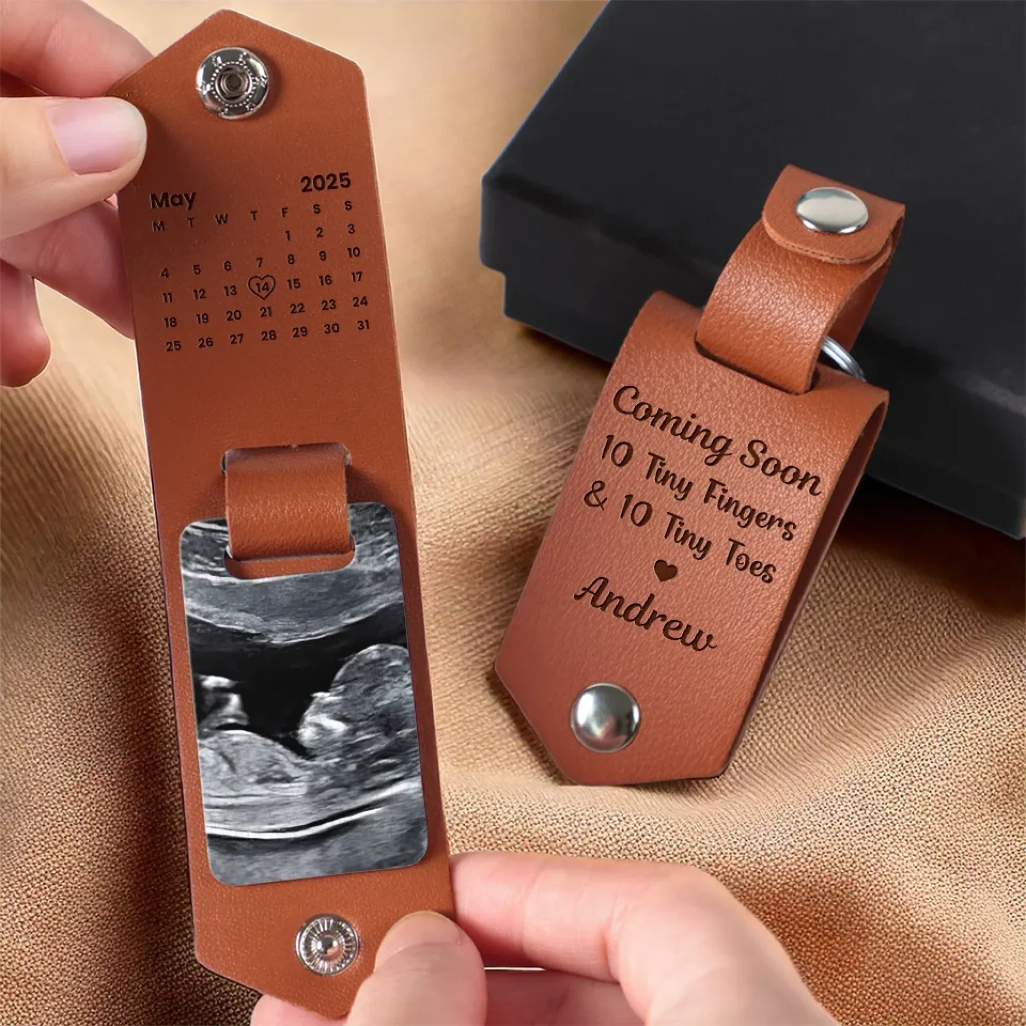 Custom Photo I Am Lucky To Have The Best Mom
 - Family Personalized Custom Engraved Leather Keychain - Mother's Day, Baby Shower Gift, Gift For First Mom - Image 3