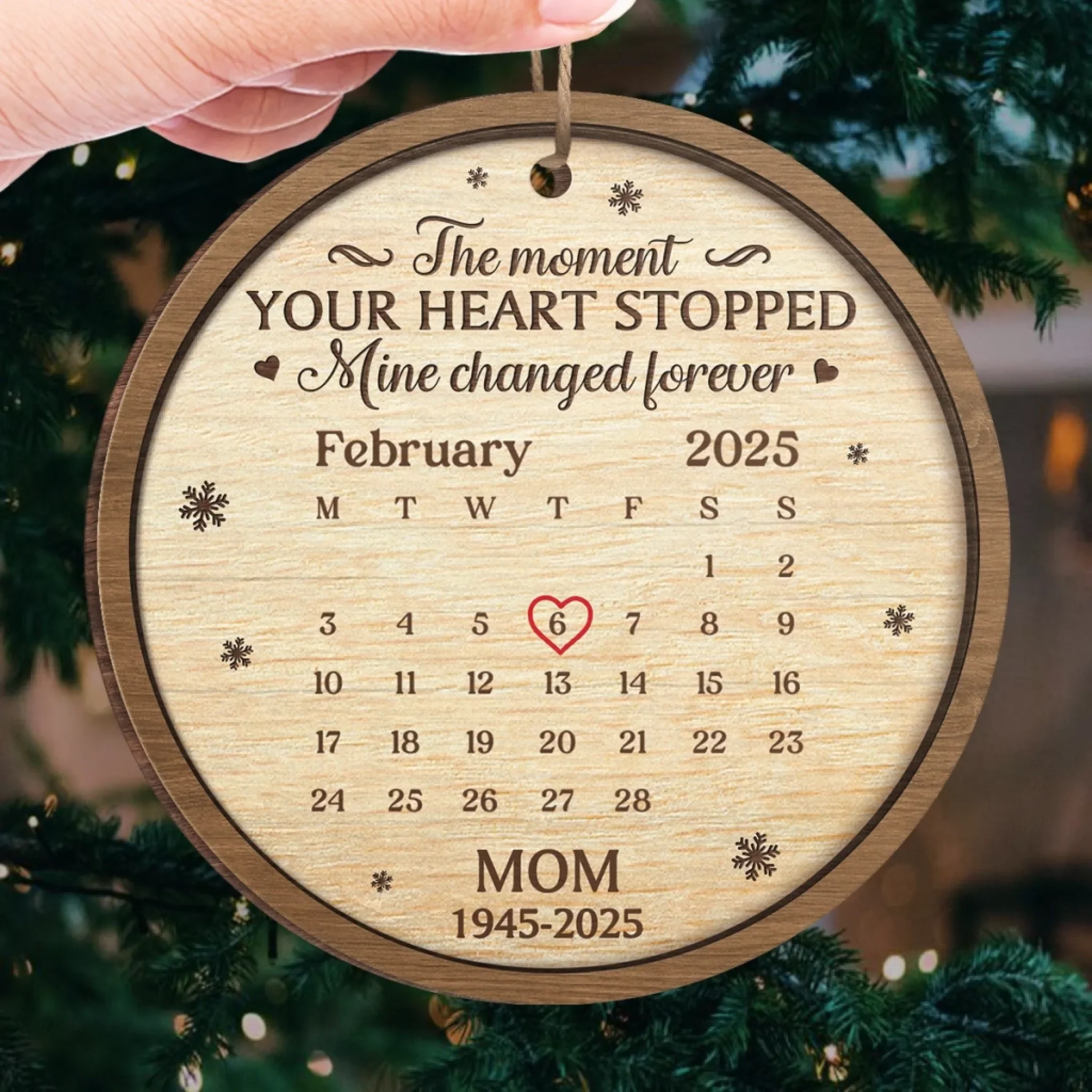 Custom Wood Ornament - Personalized Christmas Memorial Sympathy Gifts For Loss Of Mom, Dad - I’ll Hold You In My Heart Forever - Image 4